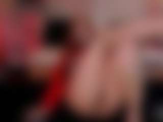 Live cam show with Manu Goth - Blonde Hair Shaved Pussy on Camiplay Live