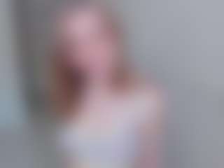 Live cam show with YunaPeace - Flashing on SmokeAndPoke