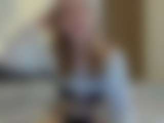 Spettacolo in cam dal vivo con YunaPeace - Facial su Camsoda