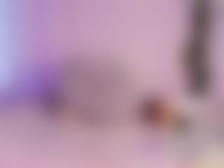 Live cam show with liccy hall - Solo on friskycurves.com
