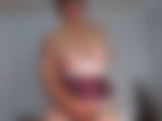 Live cam show with Alice - Joi on CamSodaAdn