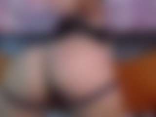 Live cam show with Alice - Bikini on Camsoda