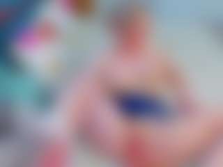 Live cam show with EmillyHart - Massage on hotwifechat.live