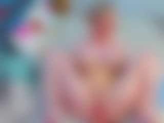 Live cam show with EmillyHart - Longhair on anonymated.com
