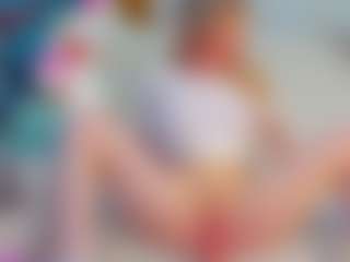 Live cam show with EmillyHart - Full Nudity on crypto-cams