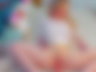 Live cam show with EmillyHart - Public on iamadamtest123.com