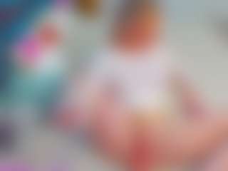 EmillyHart's Live Sex Cam Show
