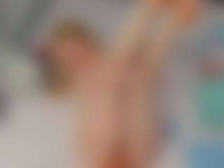 EmillyHart's Live Sex Cam Show