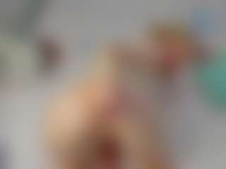 Live cam show with EmillyHart - Ahegao on Fling VIP Chat