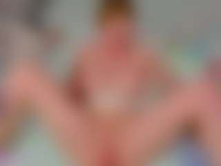 EmillyHart's Live Sex Cam Show