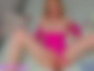 EmillyHart's Live Sex Cam Show