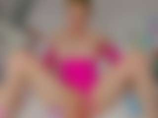 EmillyHart's Live Sex Cam Show