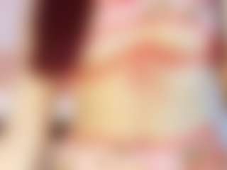 Live cam show with LILITH SAVETT - Small Tits on Milfs Live