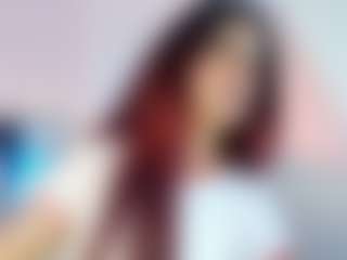 Live cam show with LILITH SAVETT - Straight on Soda Cam