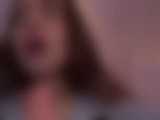 Live cam show with MarianneLane - Living Room on fuck-show.com