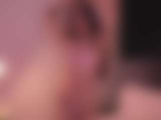 Live cam show with MarianneLane - Bikini on Streamer API