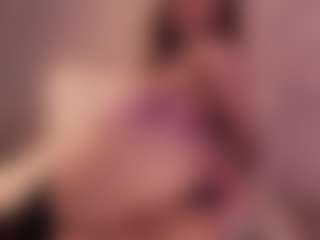Live cam show with MarianneLane - Living Room on CamClone
