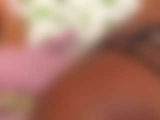 Live cam show with Sam Hill - Brown Eyes Ebony on chickslive.net
