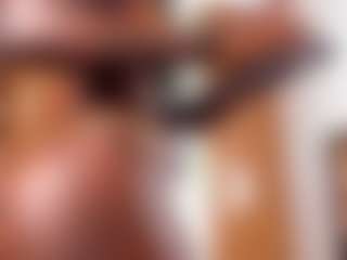 Live-Cam-Show mit Sam Hill - Shaved Pussy auf Camsoda