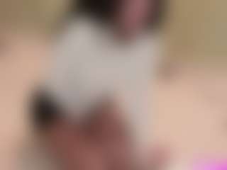 sweet-petiite's Live Sex Cam Show