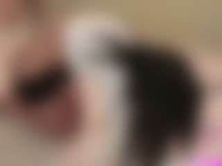 sweet-petiite's Live Sex Cam Show