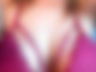 Live cam show with Isabellaa-Joness - Flashing on Camsoda