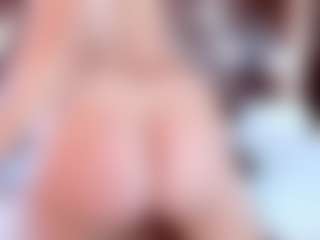 Live cam show with Isabellaa-Joness - Handjob on Streamer API