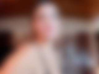 Live cam show with Isabellaa-Joness - Drinking on CamClone