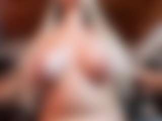 Live cam show with Isabellaa-Joness - Drinking on Chatstar