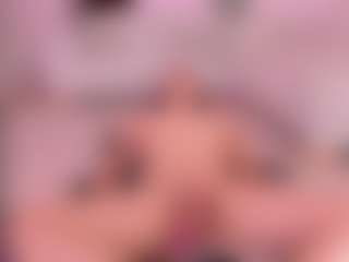 Anna-parkker MILF webcam performer live streaming