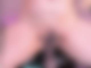 Live cam show with Anna-parkker - Small Ass on Camsoda