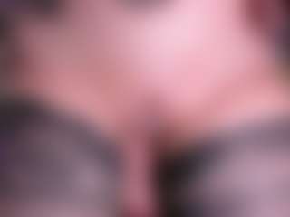 Live cam show with Anna-parkker - Average on Camsoda