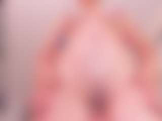 Live cam show with Anna-parkker - Solo on AdultVida.com