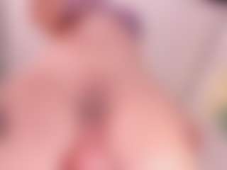 Live cam show with Anna-parkker - Fuck Machine on Camsoda