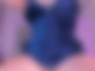 Live cam show with Anna-parkker - Brown Eyes MILF on MyBangCams