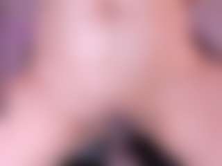 Live cam show with Anna-parkker - Brown Eyes MILF on Porn Luv