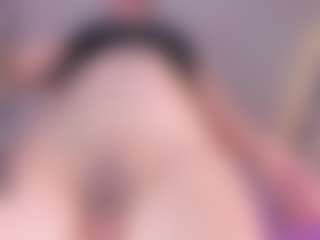 Live cam show with Anna-parkker - Small Ass on Big Tits