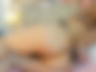 Live cam show with hazel-ross-tcw - Petite on sexylive.show