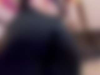 Live cam show with hazel-ross-tcw - Camel Toe on Dolls Live