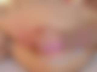 Live cam show with hazel-ross-tcw - Small Tits on StripNow
