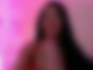 LaylaCruzRose MILF webcam performer live streaming