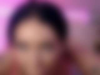 LaylaCruzRose MILF webcam performer live streaming