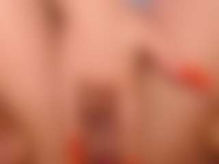 Live cam show with LaylaCruzRose - Bedroom Toys on UwU Esports