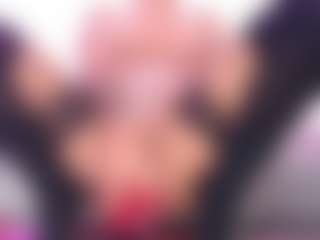LaylaCruzRose MILF webcam performer live streaming