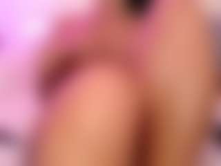 LaylaCruzRose's Live Sex Cam Show