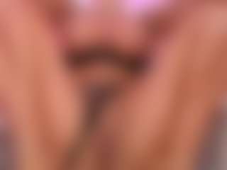 LaylaCruzRose's Live Sex Cam Show