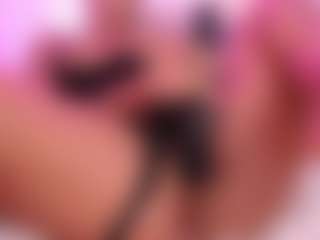 LaylaCruzRose's Live Sex Cam Show