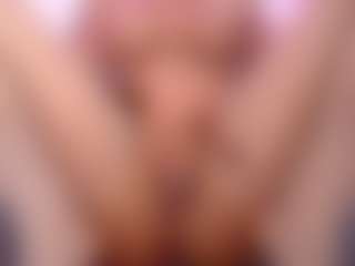 LaylaCruzRose's Live Sex Cam Show