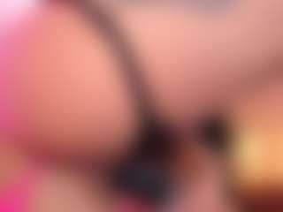 LaylaCruzRose's Live Sex Cam Show