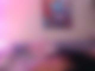 Live cam show with LaylaCruzRose - Average on Camsoda